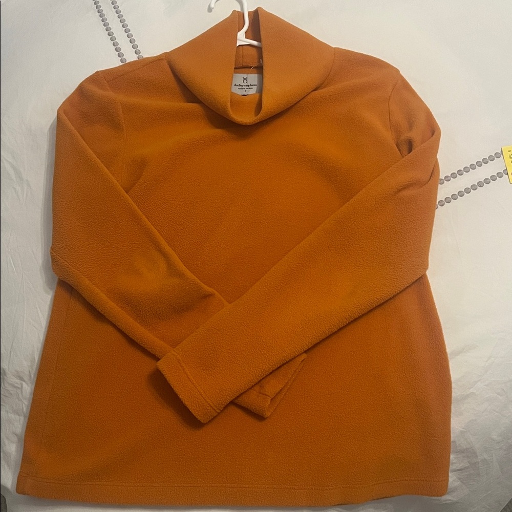 Dudley Stephens Orange Vello Fleece Green point Turtleneck Sweater